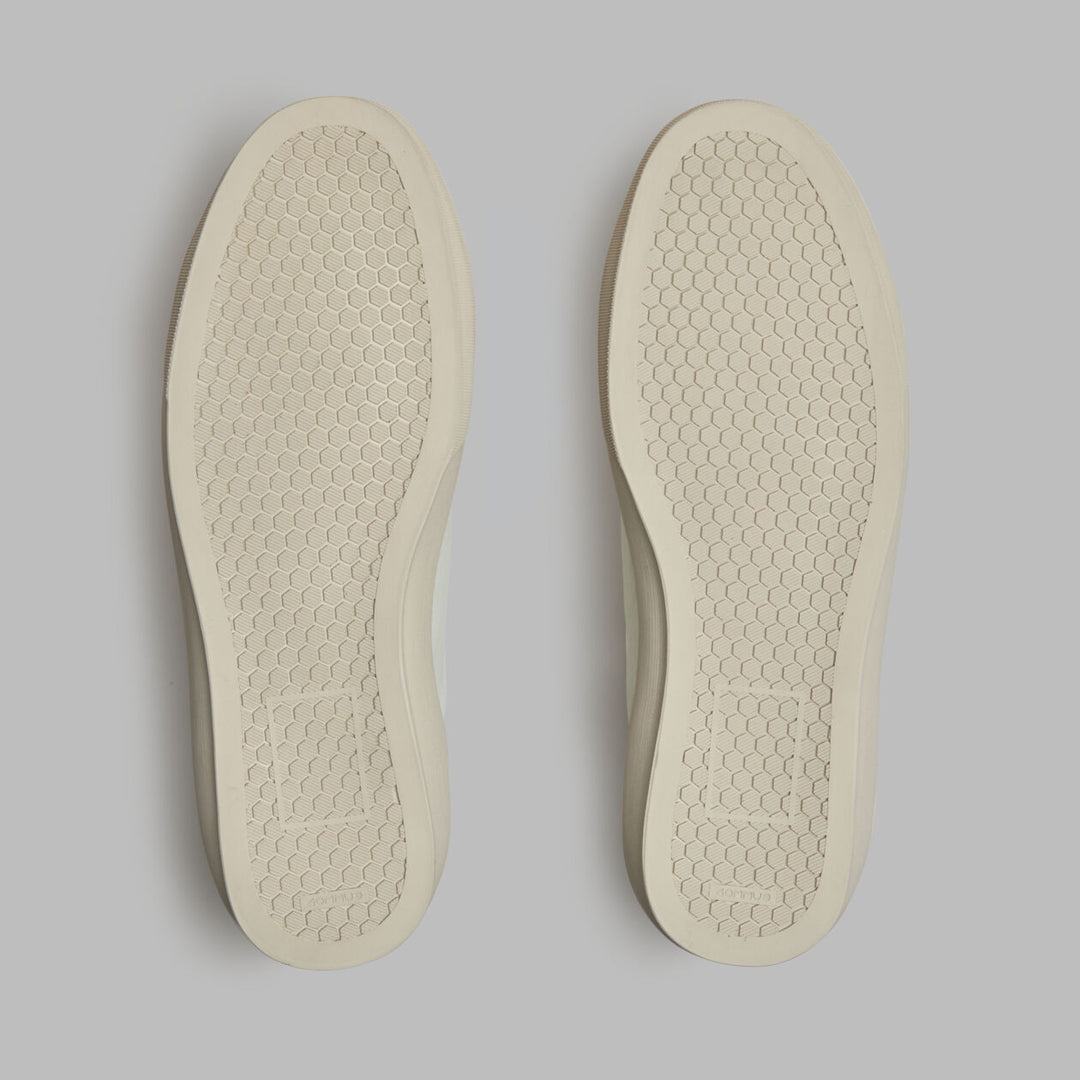 Endeavor Slip On Leather Sneaker - Snow